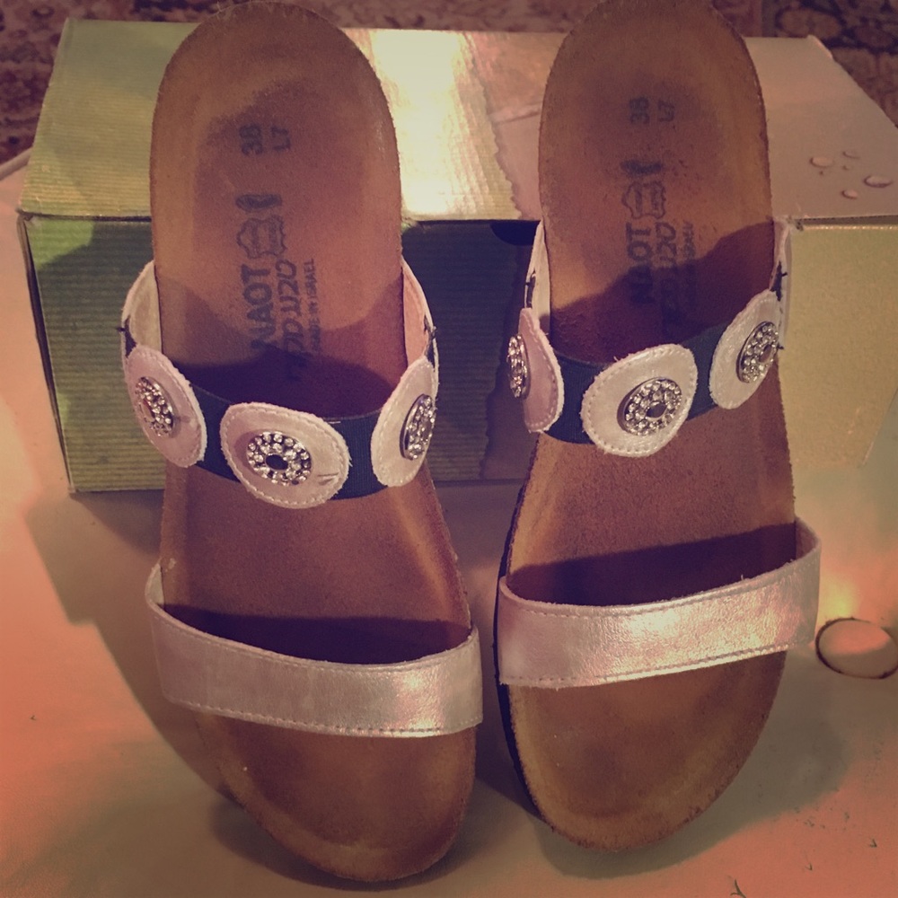 NATO brand Marissa  leather size 7 sandal